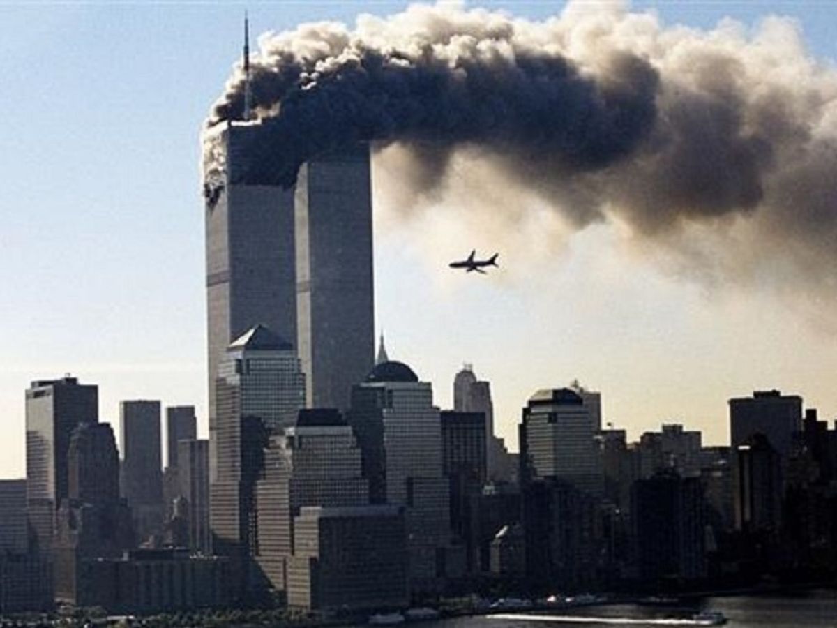 https://mediaproxy.snopes.com/width/1200/height/900/https://media.snopes.com/2016/09/wtcattack.jpg