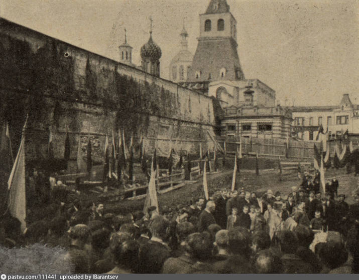 http://images.vfl.ru/ii/1514301190/35052ded/19926621_m.jpg