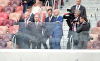 http://images.vfl.ru/ii/1505065920/fab3e940/18553981_s.jpg