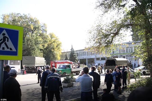 http://images.vfl.ru/ii/1542629172/ea65de08/24268090_m.jpg