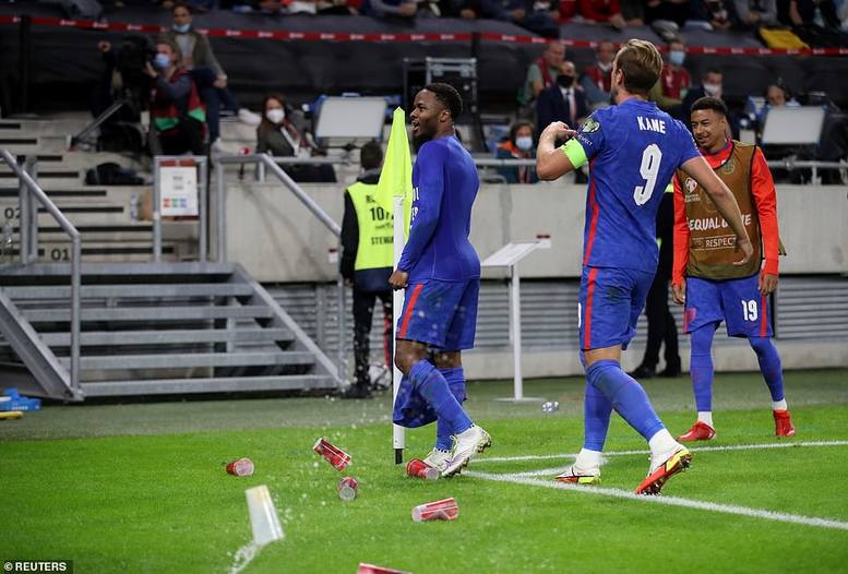 http://images.vfl.ru/ii/1630621275/67273e6a/35720463_m.jpg