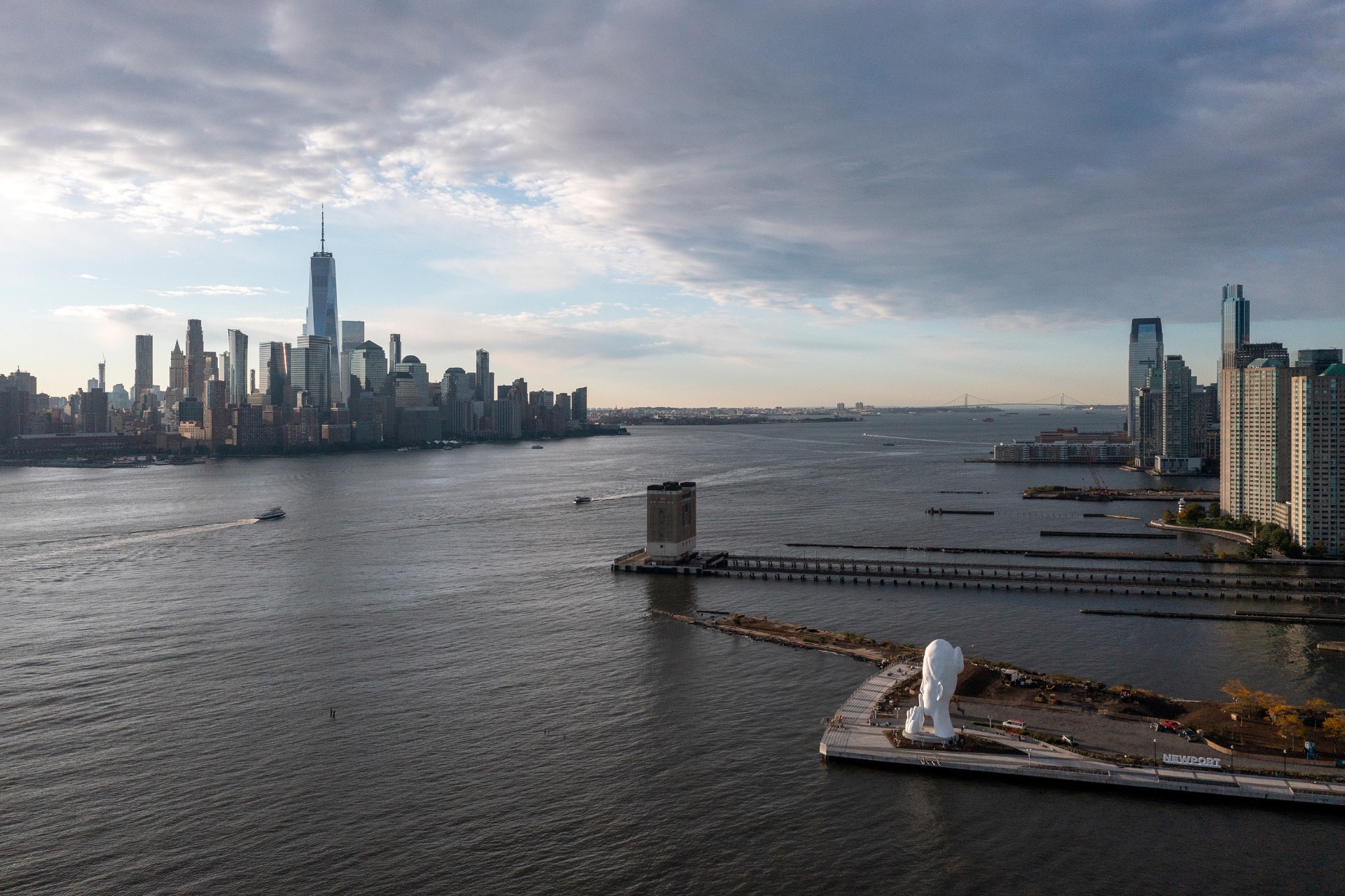 https://jaumeplensa.com/gestorPlensa/images/entradas/entrada-438/2_Waters-soul_NY.jpg