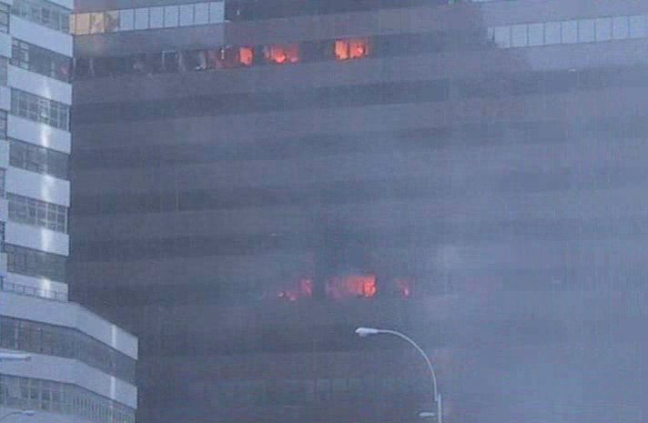 http://karfreitagsgrill.files.wordpress.com/2012/07/wtc7_fires.jpg