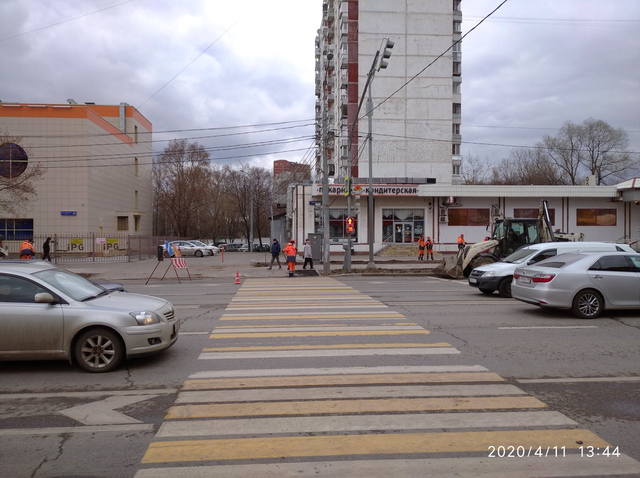 http://images.vfl.ru/ii/1586608241/7581e878/30183412_m.jpg