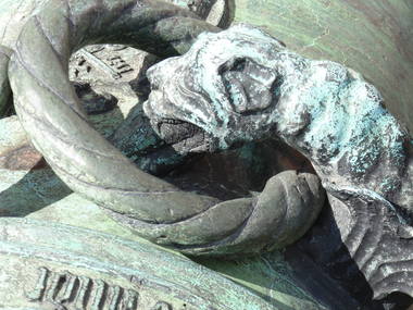 http://images.vfl.ru/ii/1534944333/b814f0a3/22998366_m.jpg