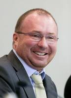 http://images.vfl.ru/ii/1543796349/cd6916e9/24448874_s.jpg