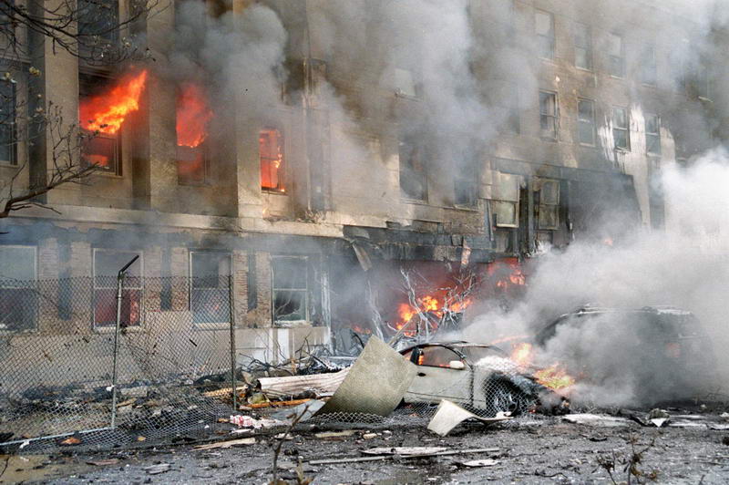 http://ic.pics.livejournal.com/ne_skazu/3365469/7217/7217_original.jpg