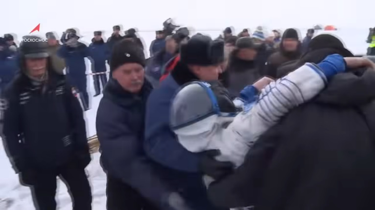 https://i7.imageban.ru/out/2025/12/30/f55aff6b27d76daa4e6ec20543d9c862.jpg