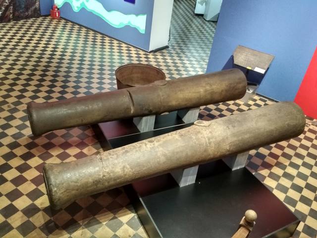 http://images.vfl.ru/ii/1550331898/596f35b1/25422846_m.jpg