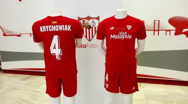 http://sport.img.com.ua/b/600x500/d/20/64d4a17e3ca897dd53a6cce7b373f20d.jpg