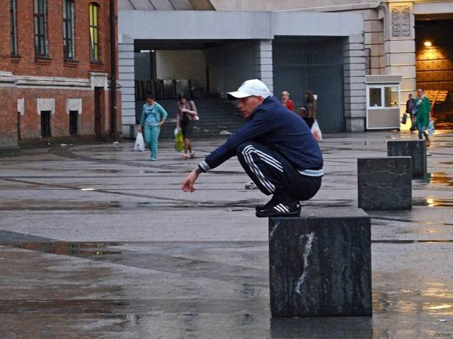 http://images.vfl.ru/ii/1622356469/6d466a3a/34636935_m.jpg
