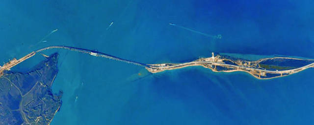 http://images.vfl.ru/ii/1526890928/c3f022ca/21827781_m.jpg