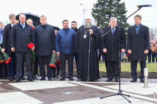 http://images.vfl.ru/ii/1528045865/e2ed0f45/21983795_m.jpg