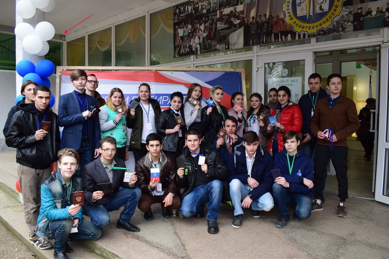 http://images.vfl.ru/ii/1540060926/e1052b9e/23889068.jpg