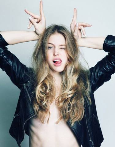 http://images.vfl.ru/ii/1522523230/85d6e185/21193485_m.jpg