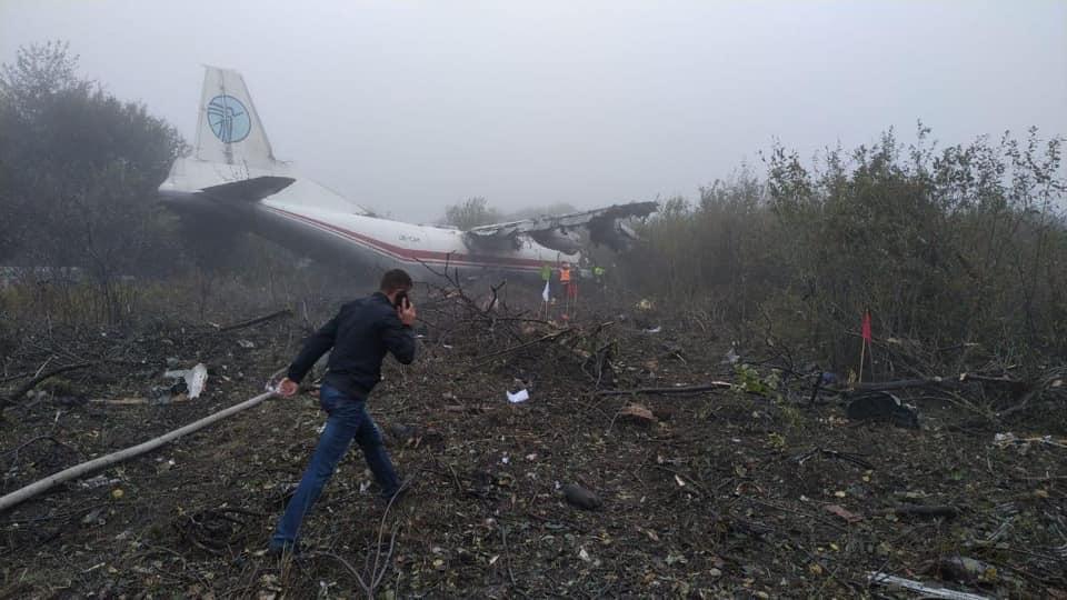 https://images.unian.net/photos/2019_10/1570170628-1015.jpg