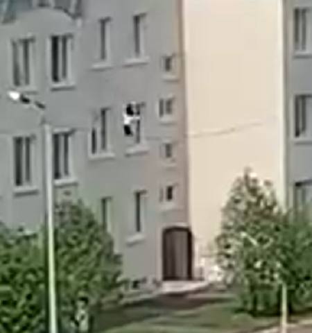http://images.vfl.ru/ii/1621363299/81d463ae/34502269_m.jpg